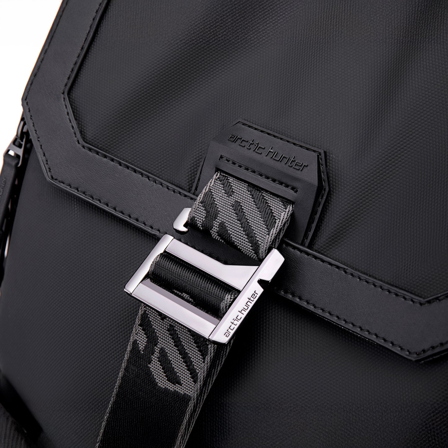Taipan Backpack